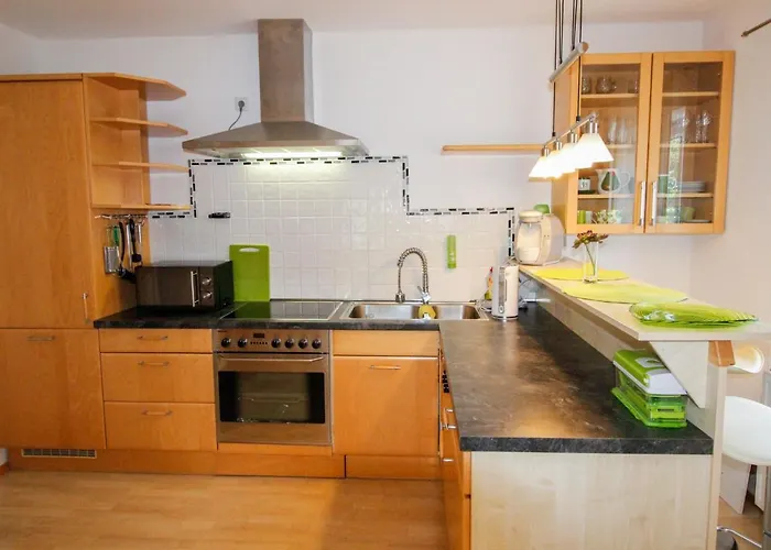 Anja By Interhome * ザールフェルデン・アム・シュタイナーネン・メアー